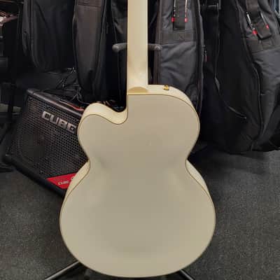 Gretsch G2420TG Streamliner Hollow Body with Bigsby LTD Vintage White image 9