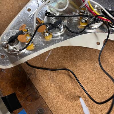 Fender American Standard ”Fully Loaded” Stratocaster Pickguard image 2