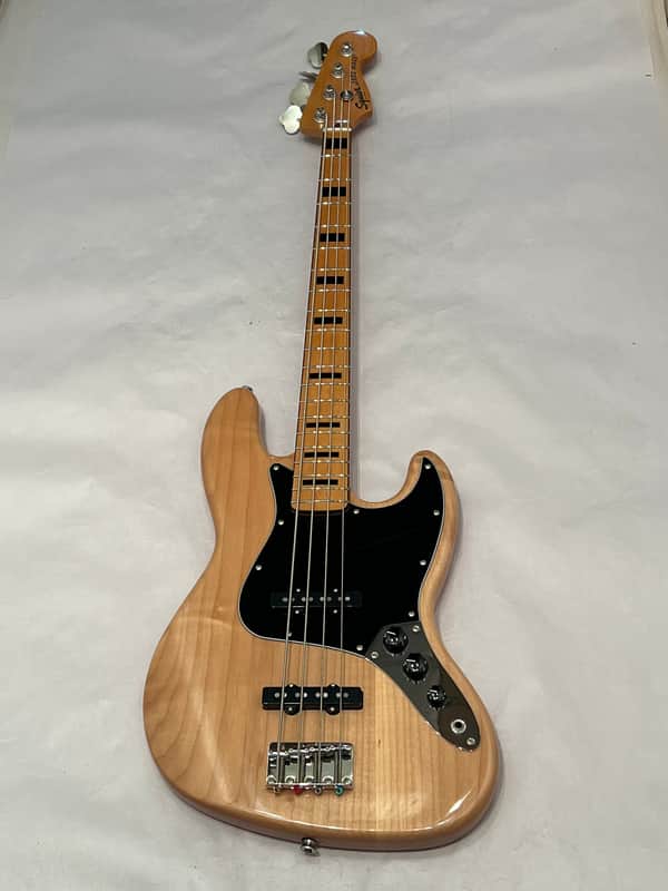 Squier Classic Vibe '70s Jazz Bass 4 String Electric Bass Guitar 2025 Natural image 1