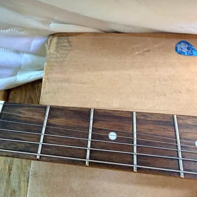 Fender JZM Deluxe 3-Color Sunburst Acoustic Electric Guitar image 14