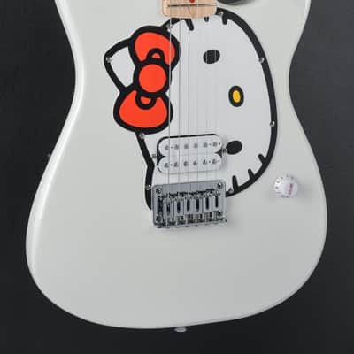 Squier Hello Kitty Stratocaster - White image 3