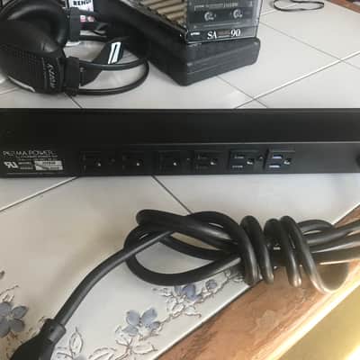 Perma Power J06BOB black Rack Mount 6 outlet Power Strip image 2