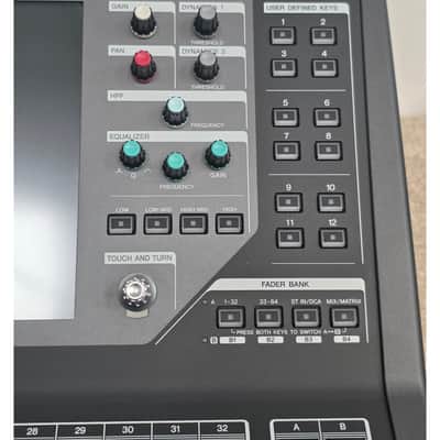 Yamaha QL5 - Mixer - Black - Excellent w/ Power Supply, Manuals, Soft Cover image 6