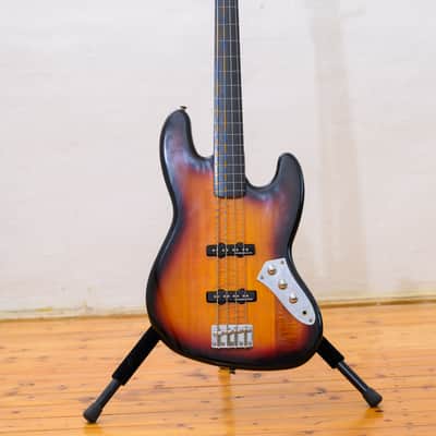 Squier Vintage Modified Fretless Jazz Bass 2016 - Sunburnst image 1