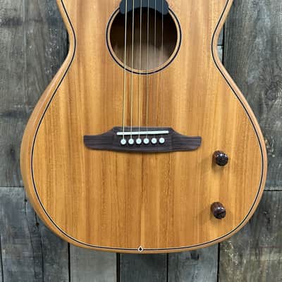 Highway Parlor All-Mahogany Fender image 3