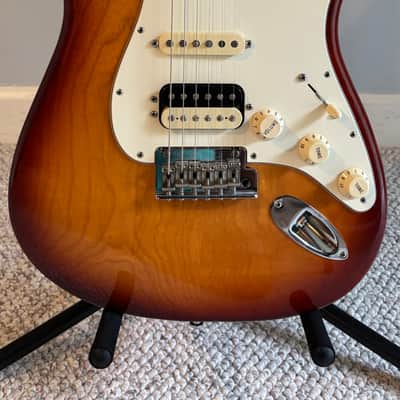 2016 Fender American Standard Stratocaster HSS Shawbucker with Maple Fretboard - Sienna Sunburst image 2