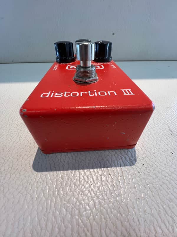 MXR M115 Distortion III 2004 - Present - Red image 1