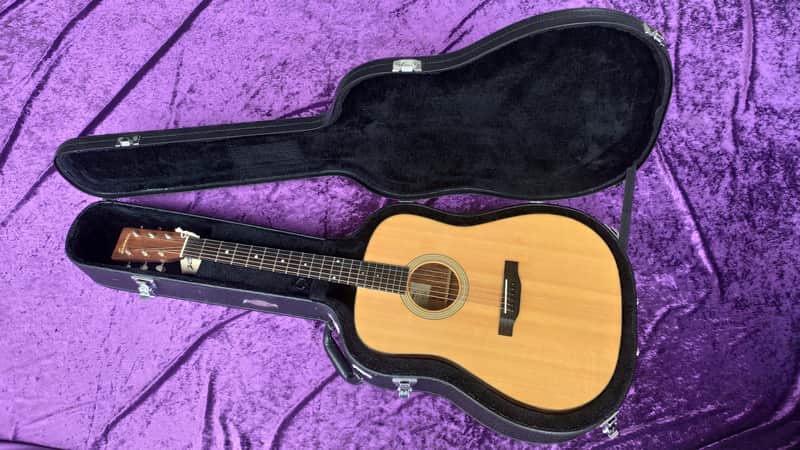Taylor hard case for dreadnought guitars * RC- 22 image 1