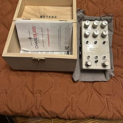 Chase Bliss Audio Warped Vinyl mkII 2015 - 2017 - White image 2