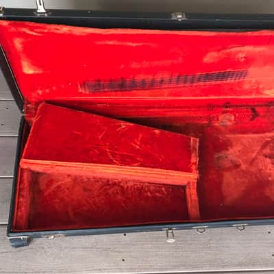 Fender Vintage 60's Electric Guitar Case image 17