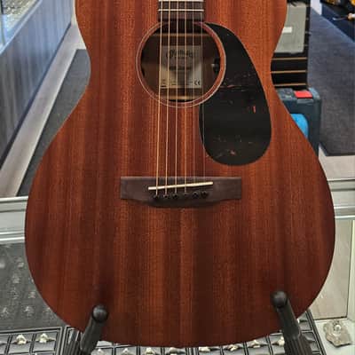 Martin 000 Junior image 1