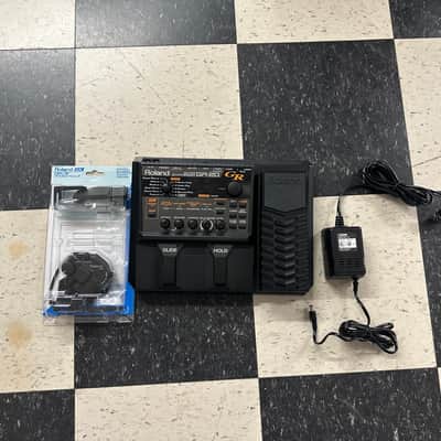 Roland GR-20 w/ Roland GK-3 Divided Pickup