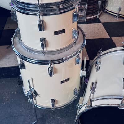 Pearl Power Mate Fiberglass Drum Set 1970s - White image 2