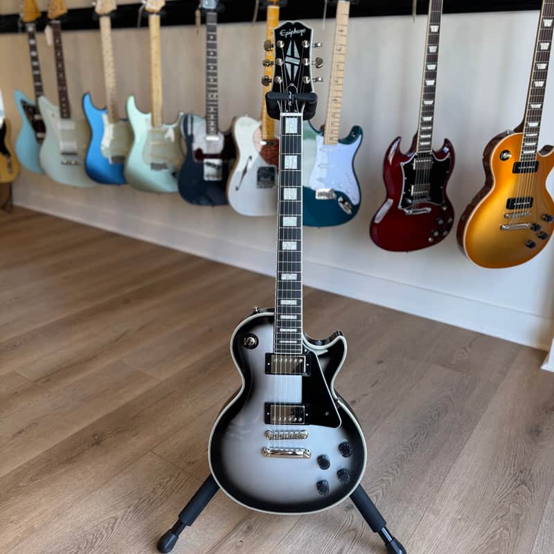 Epiphone Les Paul Custom 2021 - Present Silverburst image 1