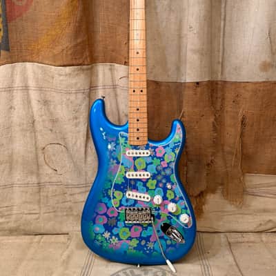 Fender MIJ Limited Edition '62 Reissue Stratocaster 2025 - Blue Floral image 1