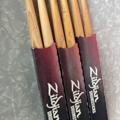 Zildjian Travis Barker Drumsticks 2020+ - Natural image 2