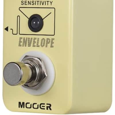 Mooer MAW2 Envelope Analogue Wah Pedal, Cream White image 9