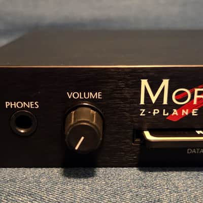 E-MU Systems Morpheus 32-Voice Z-Plane Synthesizer 1993 - Black image 2