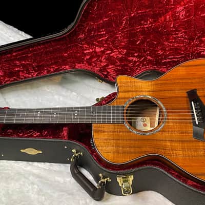 NEW! Taylor Custom 724ce Acoustic-Electric Guitar - Natural Gloss - AAAAA Hand Picked Koa - WOW! Authorized Dealer - G06770 image 13