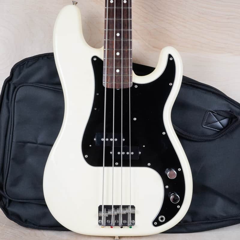 Fender PB-70 Precision Bass Reissue MIJ | Reverb Canada