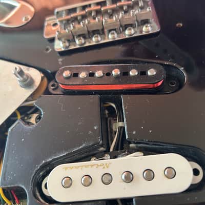 Fender Eric Clapton Artist Series Stratocaster with Vintage Noiseless Pickups 2000 Black image 21