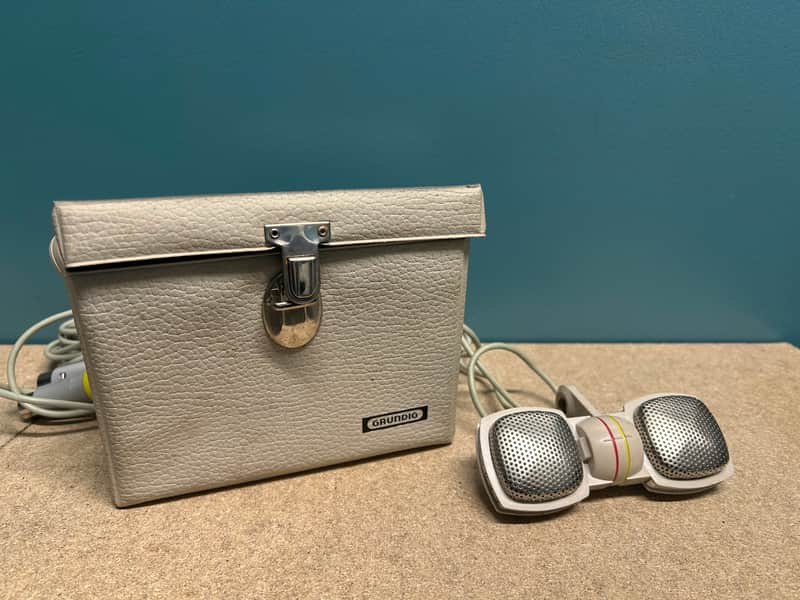 Grundig GDSM 202 Stereo Dynamic Mic image 1