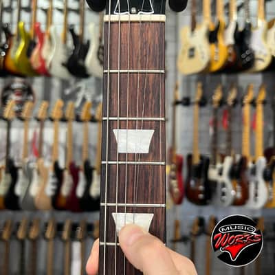 Gibson   Les Paul Tribute Cherry Sunburst image 4