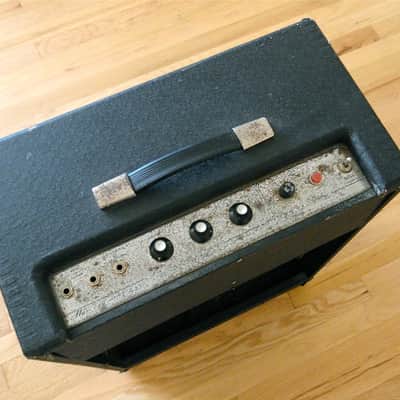 1965 Harmony H420 Vintage Valco Made Tube Amp Supro Thunderbolt Variant image 5