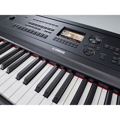 Yamaha DGX-670, 88-Key Portable Grand Piano