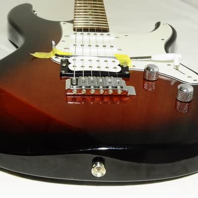 Yamaha Pacifica Old Violin Sunburst Electric Guitar Ref No 4127 image 7