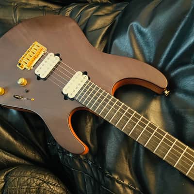 Suhr Modern Walnut top Mahogany body Satin image 6