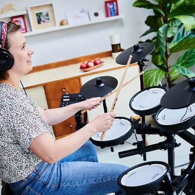 Roland TD-07DMK V-Drum Kit with Mesh Pads - Black image 4