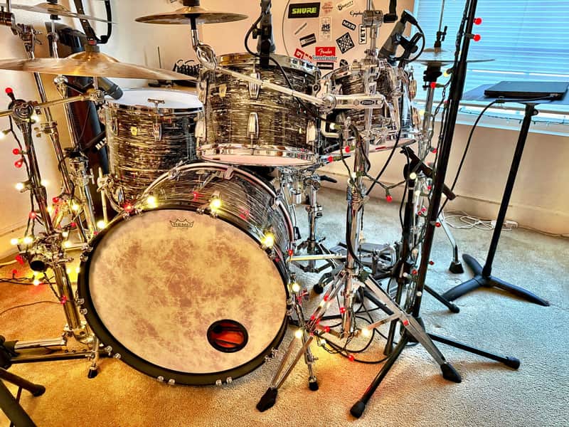 Ludwig Classic Maple Fab Outfit 9x13 / 16x16 / 14x22" PLUS 8x10” Drum Set - Black Oyster Pearl image 1