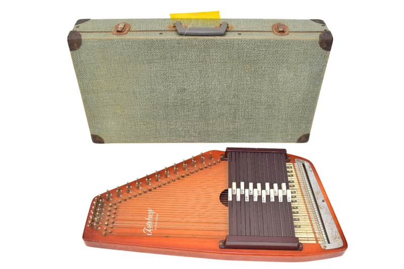 Oscar Schmidt 15-Chord Autoharp w/ Accessories image 1