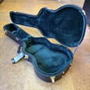 Martin C330 Hardshell Case for OM & 14-Fret 000 Acoustic Guitar