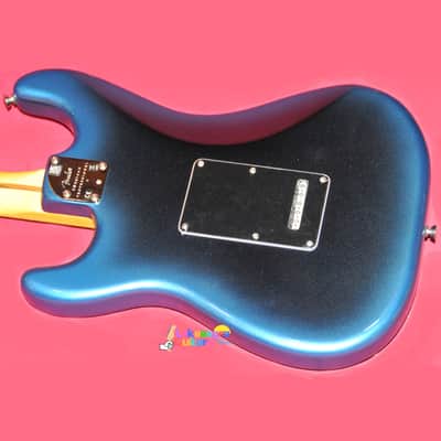 Fender American Professional II Stratocaster with Rosewood Fretboard 2020 - Present - Dark Night image 4