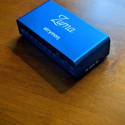 Strymon Zuma 9-Output High Current DC Power Supply 2016 - Present - Blue image 2