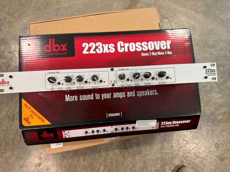 dbx 223xs XLR Stereo 2-Way/Mono 3-Way Crossover 2010s - Silver image 1
