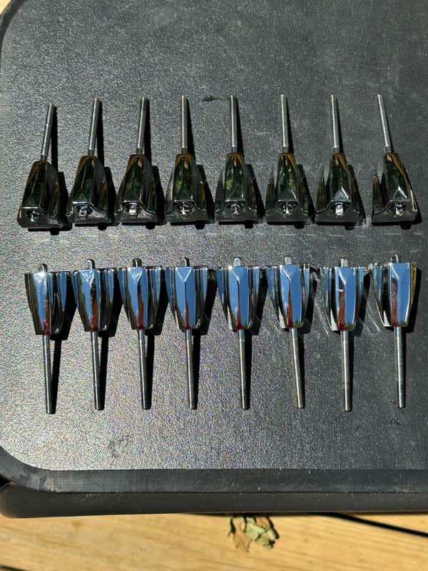 World Max Chrome Die Cast bass drum claws-16 qty. image 1