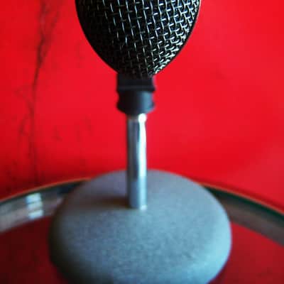 Vintage 1990's AKG D3700 Hyper Cardioid Dynamic Microphone Low Z w accessories D1000E D190E image 5