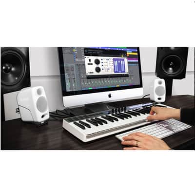 IK MULTIMEDIA iLOUD MICRO MONITOR WHITE Ultra-Compact Stereo Bluetooth Reference Monitor Pair image 6