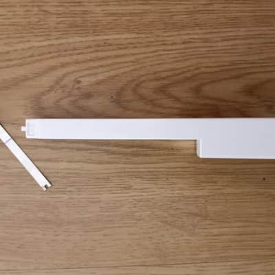 E or B key for Yamaha MO6, SY55, DS, DX11