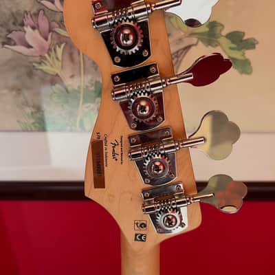 Squier Vintage Modified Jaguar Bass Special 2011 - 2018 - Crimson Red Transparent image 3