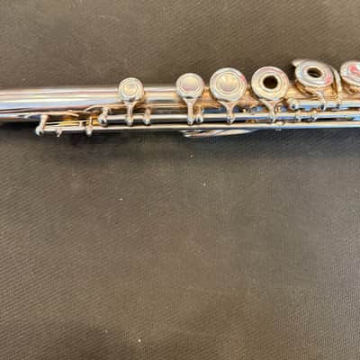 Yamaha YFL-461 Intermediate Open Hole Flute w/Offset G and B-Foot Early 90s - Silver image 3