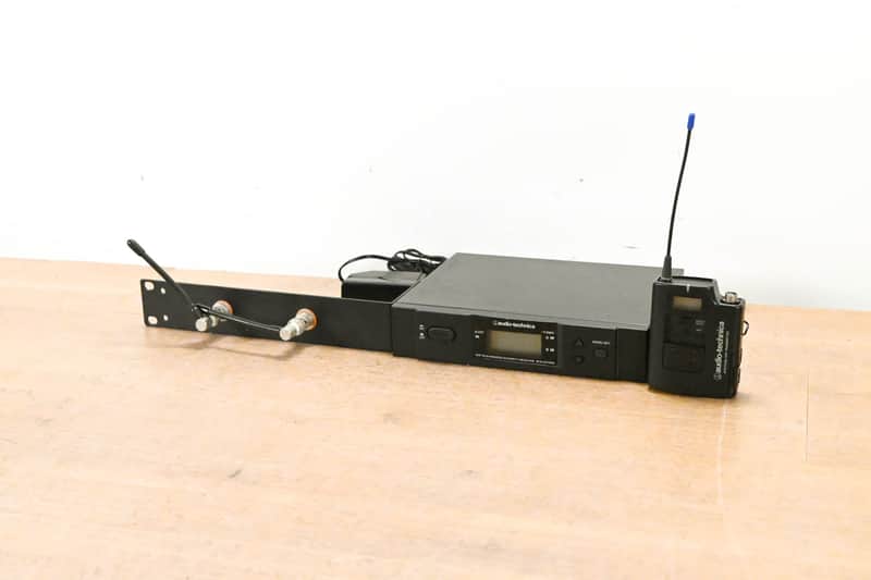 Audio-Technica ATW-R3100bC Receiver w/ ATW-T310bC Bodypack: 541-566 MHz CG0142S