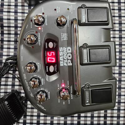 Line 6 Floor POD Multi-Effect and Amp Modeler 2010s - Black image 11