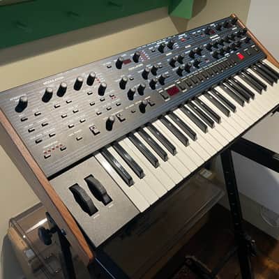 Sequential OB-6 49-Key 6-Voice Polyphonic Synthesizer image 2