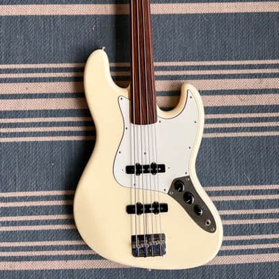 Fender フレットレス FL JB-62 bass Jazz うるぼうFender JB-62 Reverb | MIJ Reissue Bass Jazz Fretless FL ベース