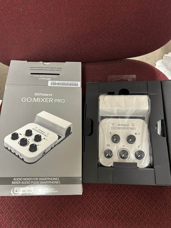 Roland GO:MIXER PRO Smartphone Audio Mixer - White image 1