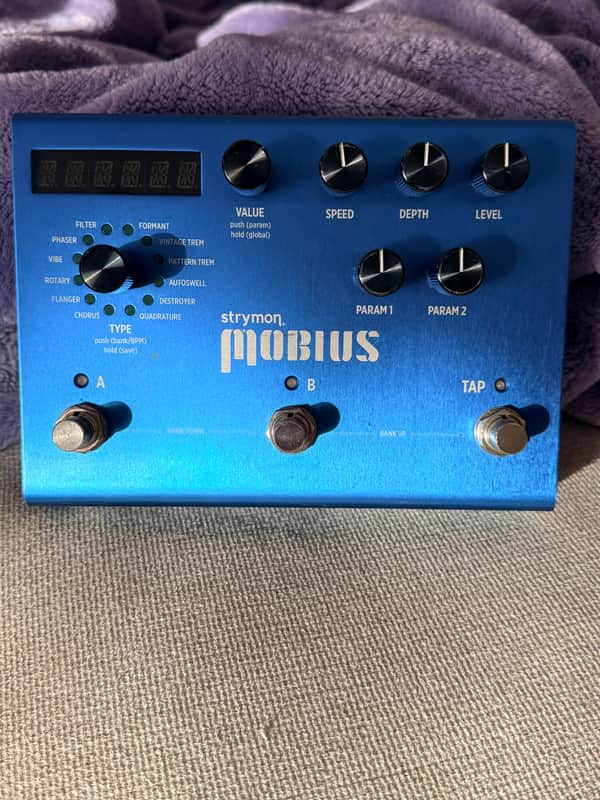 Strymon Mobius
